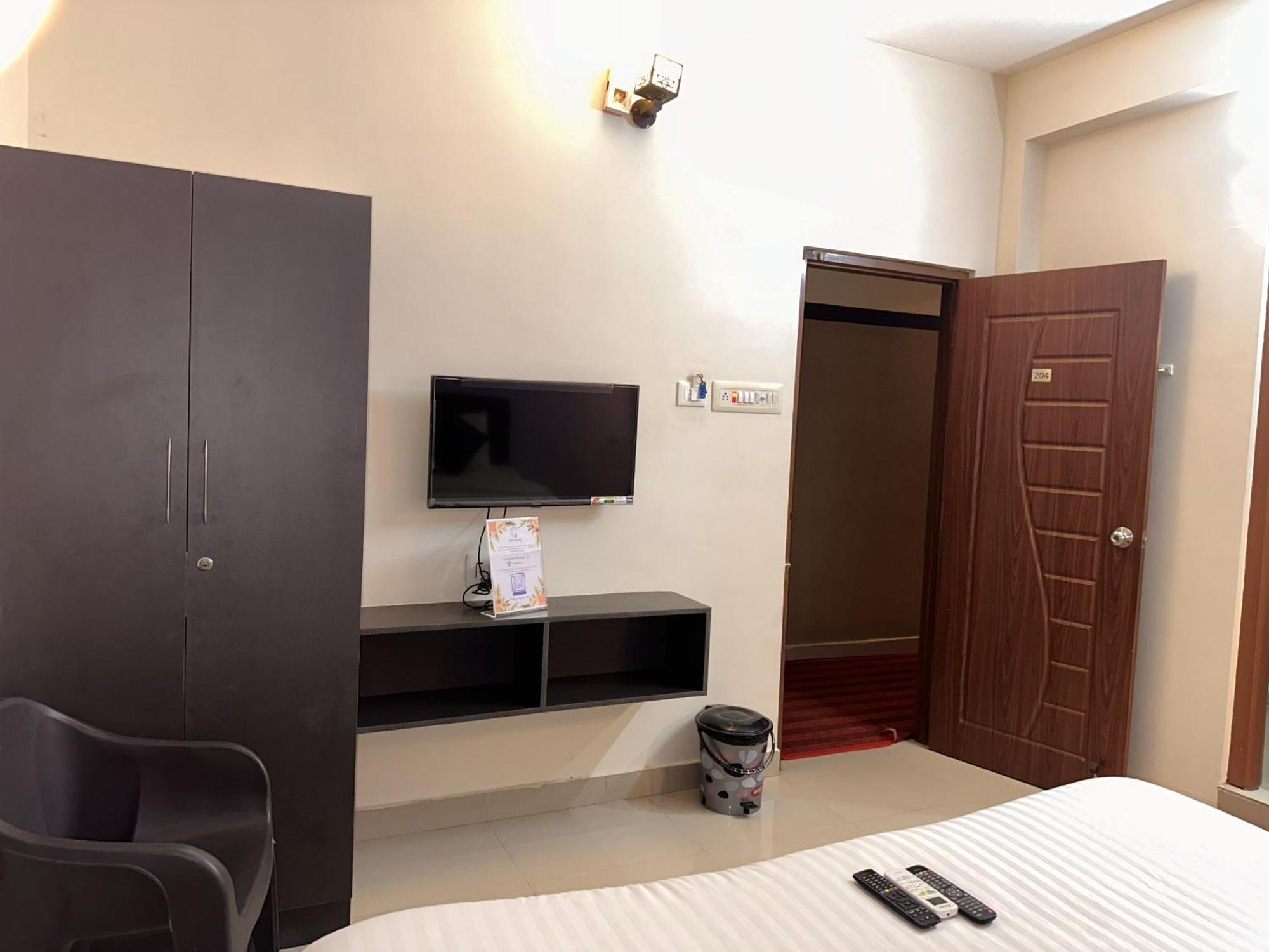 Srichand Business Class Rooms Thiruvallur ภายนอก รูปภาพ